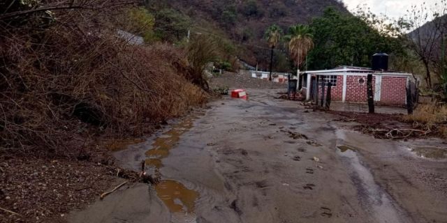 Por deslave, fallecen tres personas en la agencia municipal Faustino G. Olivera del municipio de San Francisco Telixtlahuaca, Etla.